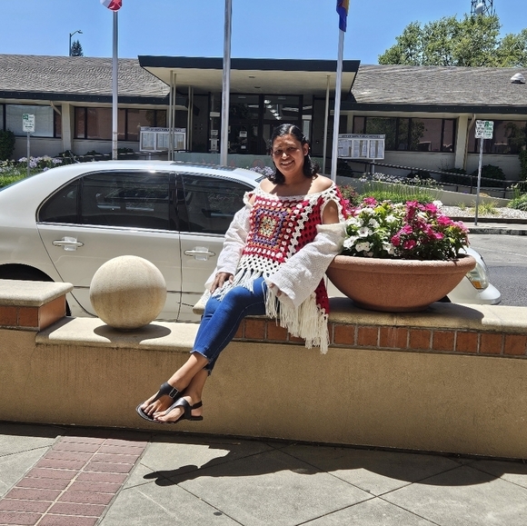 Hand Crafted Fringe White & Red Crochet Granny Square Multicolored Top Handmade - Picture 10 of 17